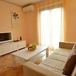 Bernardo Apartment