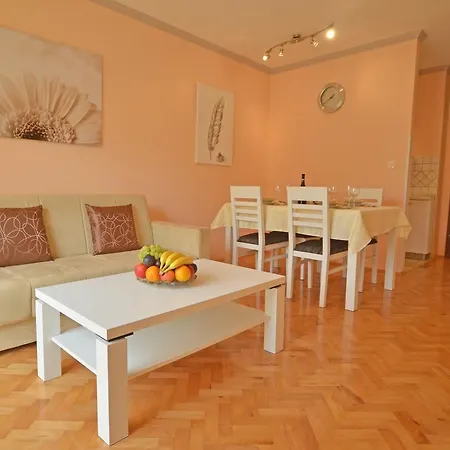 Apartment Bernardo *